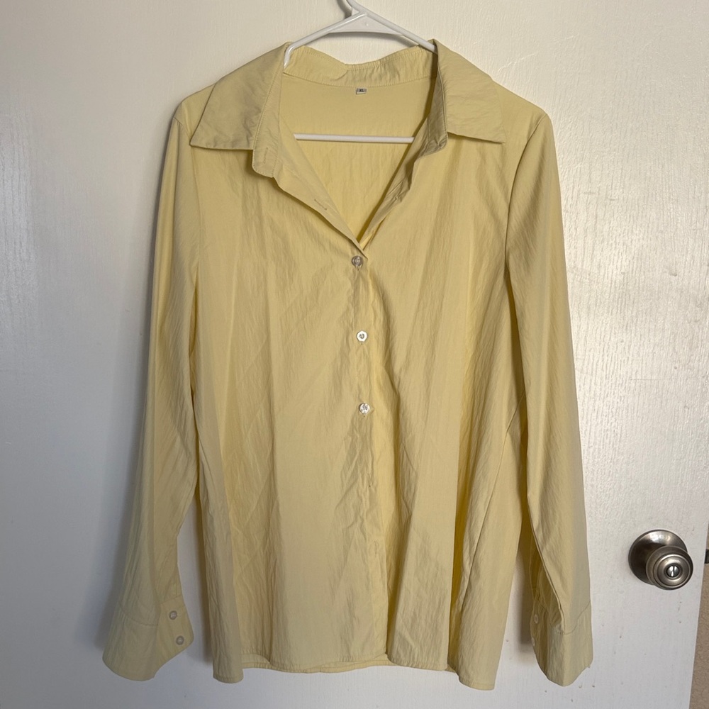 Classic Womens Button-Down Shirt in Pale Yellow
